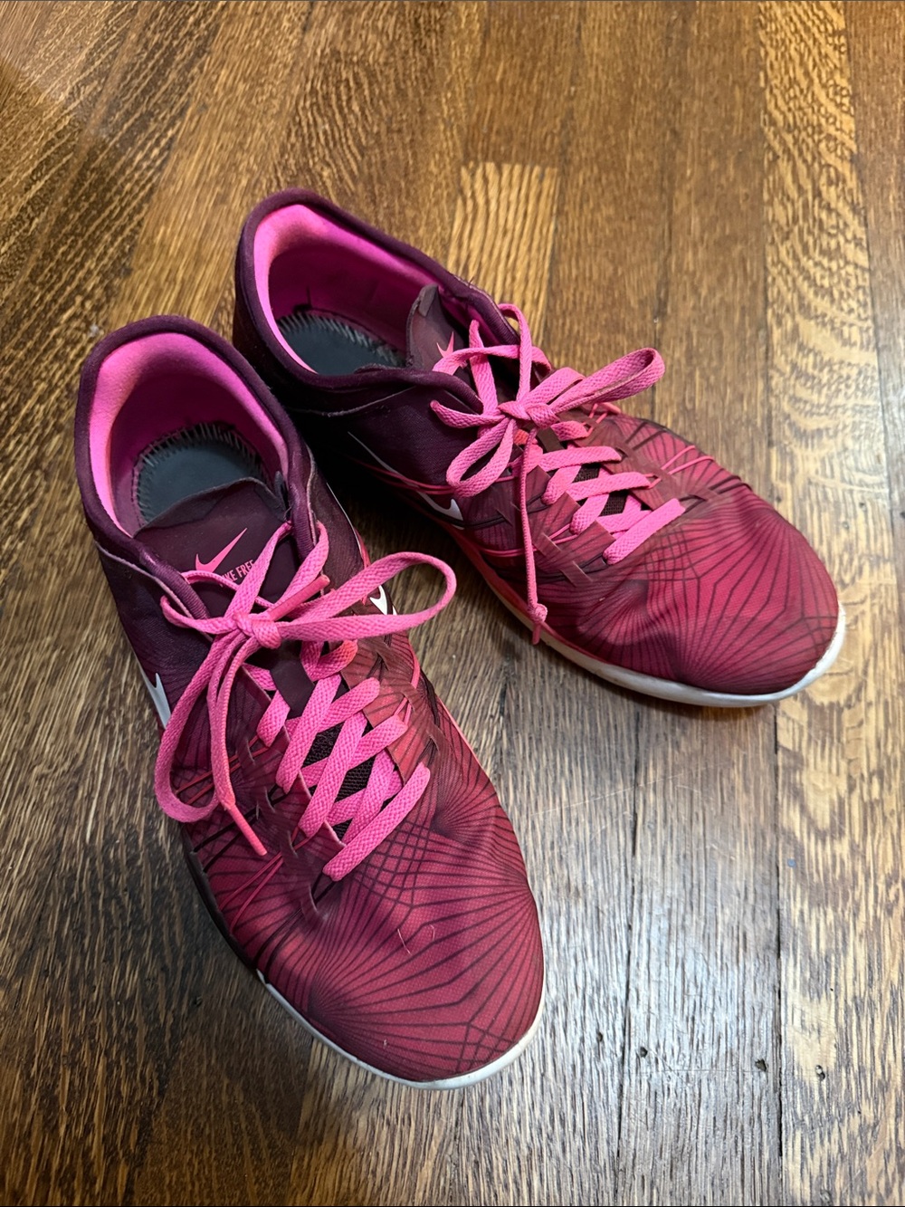 Nike Women's Fuchsia and Pink Athletic Trainers